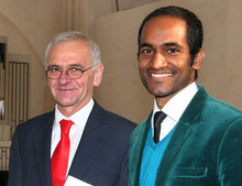 DAAD-Preisträger Arunagirinathan (re.), Dekan Solbach